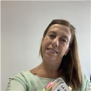 Laureata in scienze politiche indirizzo politico economico impartisco lezioni di economia e di matematica